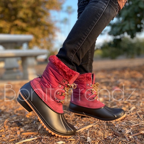 Wine lace up winter duck boots✨ - Picture 2 of 6